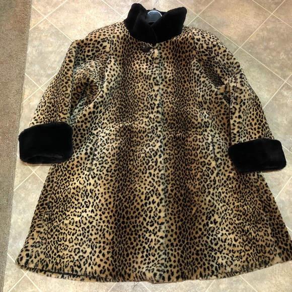 Olympia Limited Inc Jackets & Blazers - VTG Leopard Faux Fur Coat
